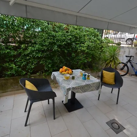 Apartments Karmen Maria Novigrad  Exterior photo