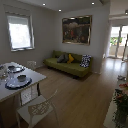 Apartments Karmen Maria Novigrad  Exterior photo