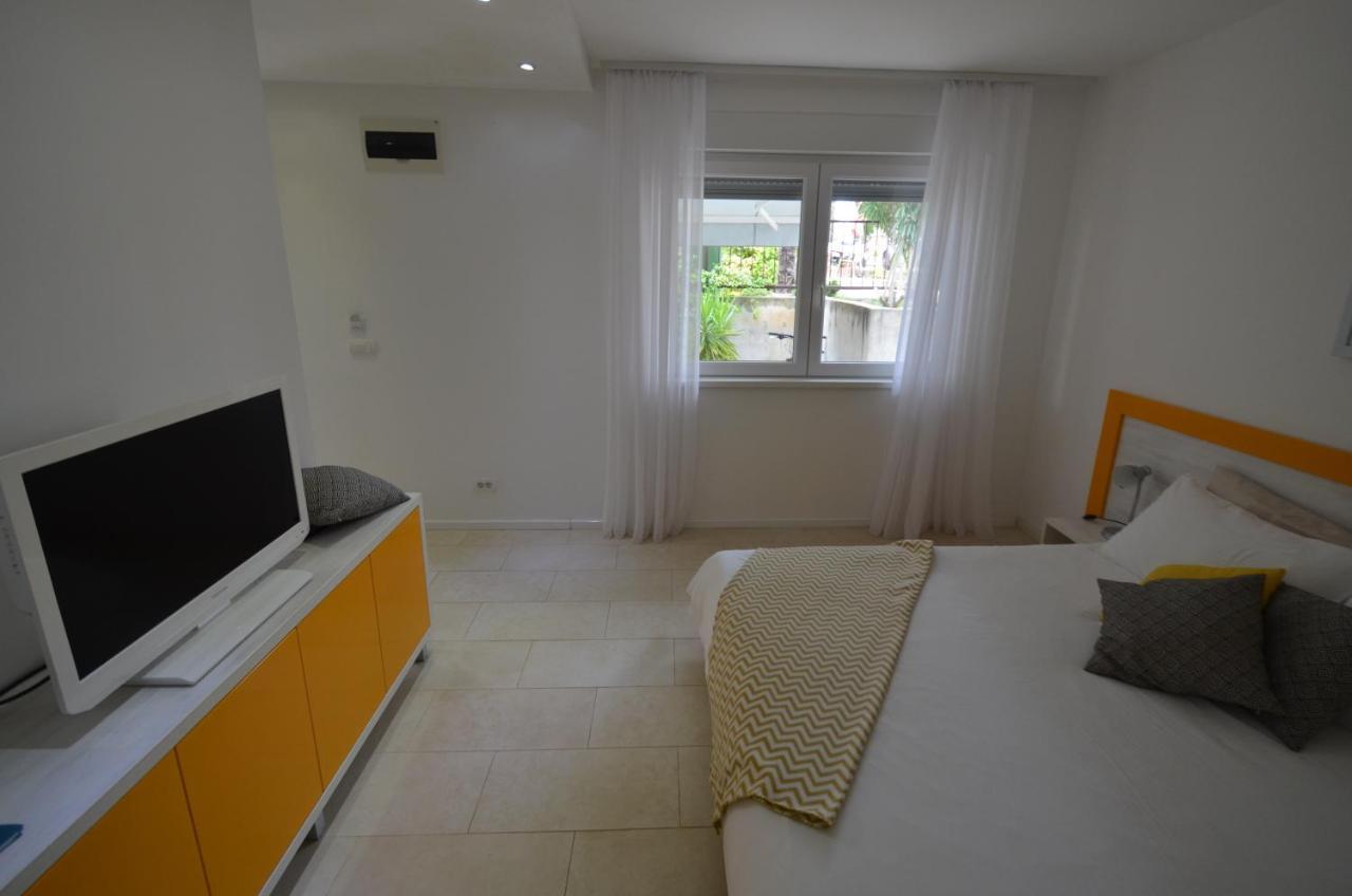 Apartment Karmen Maria *
